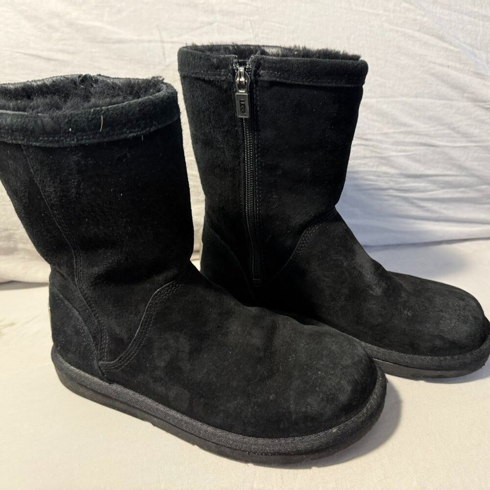 UGG Roslynn 1889 women's boots  Size 6/ EU 37